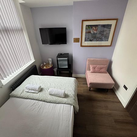Southgate Luxury Apartments Elland Exteriör bild