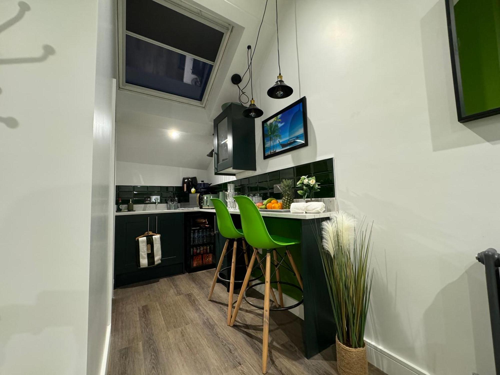 Southgate Luxury Apartments Elland Exteriör bild