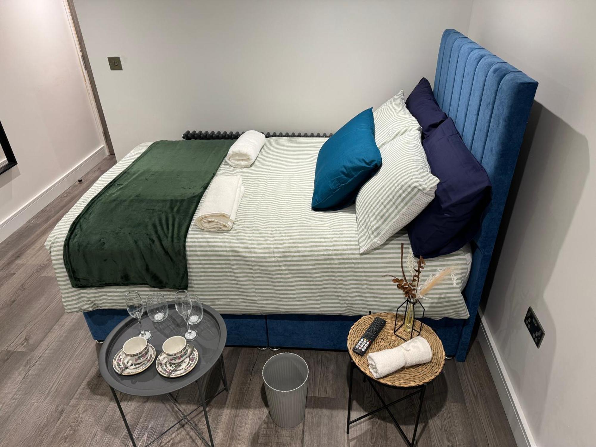 Southgate Luxury Apartments Elland Exteriör bild