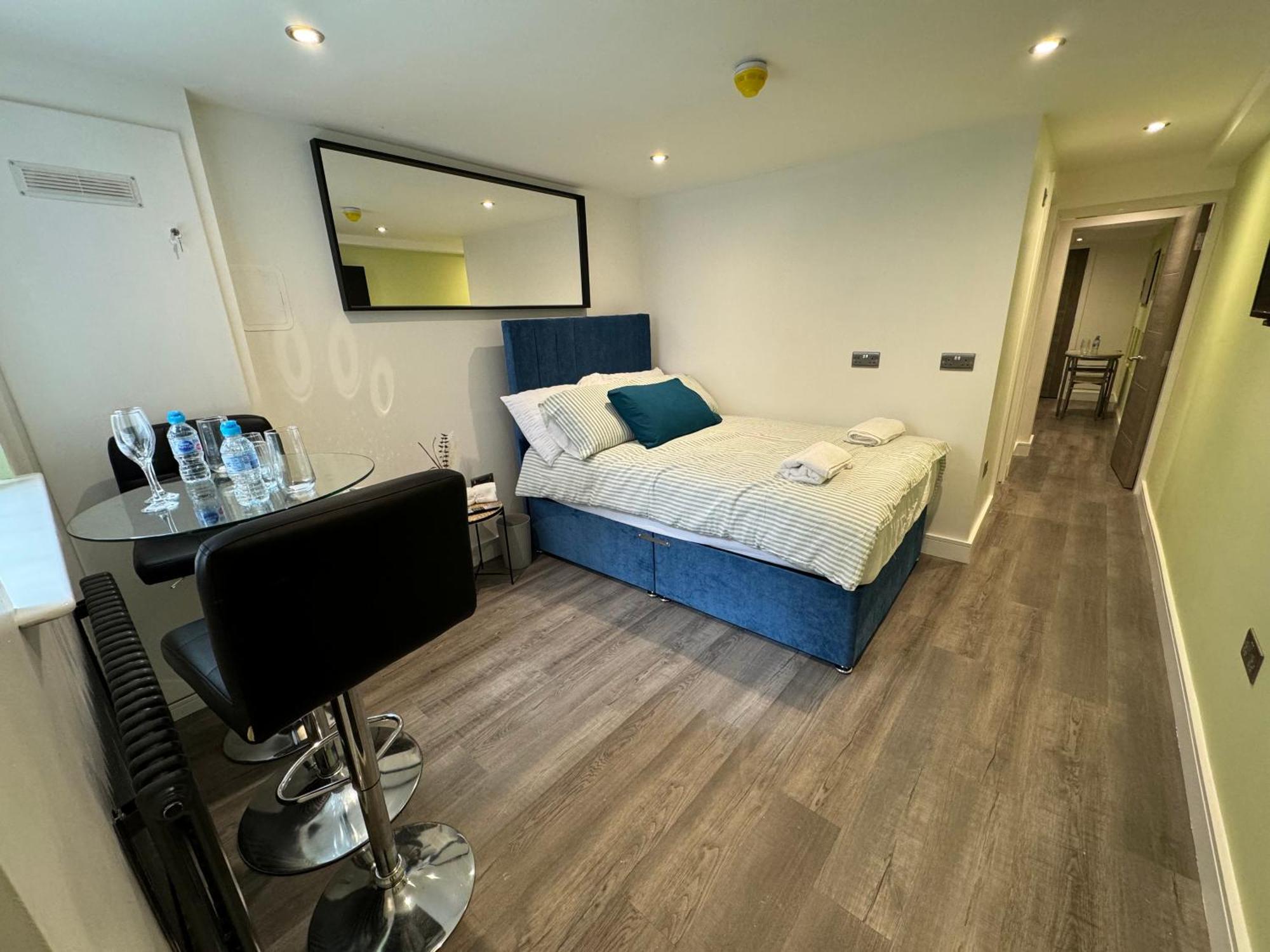 Southgate Luxury Apartments Elland Exteriör bild