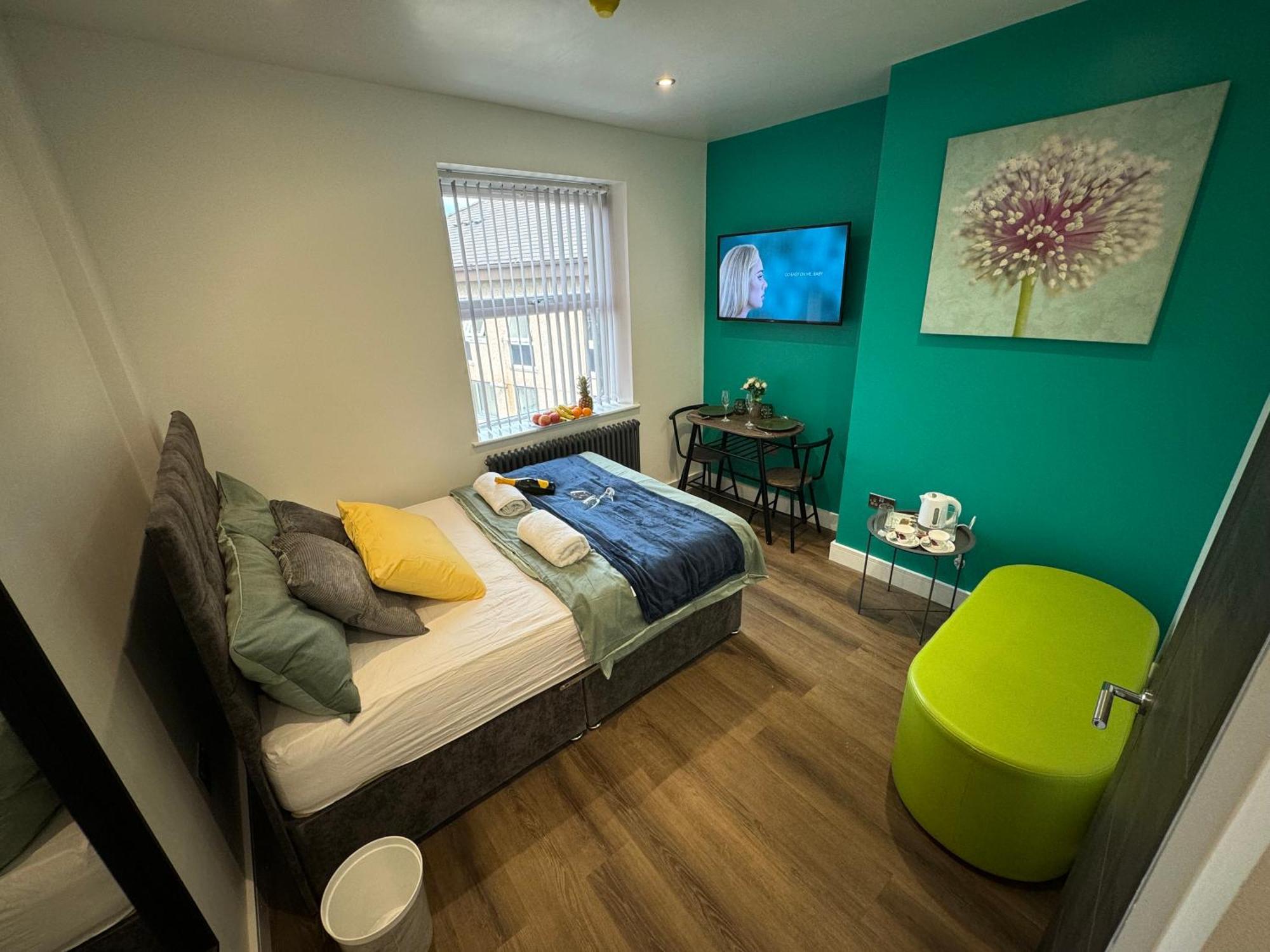 Southgate Luxury Apartments Elland Exteriör bild