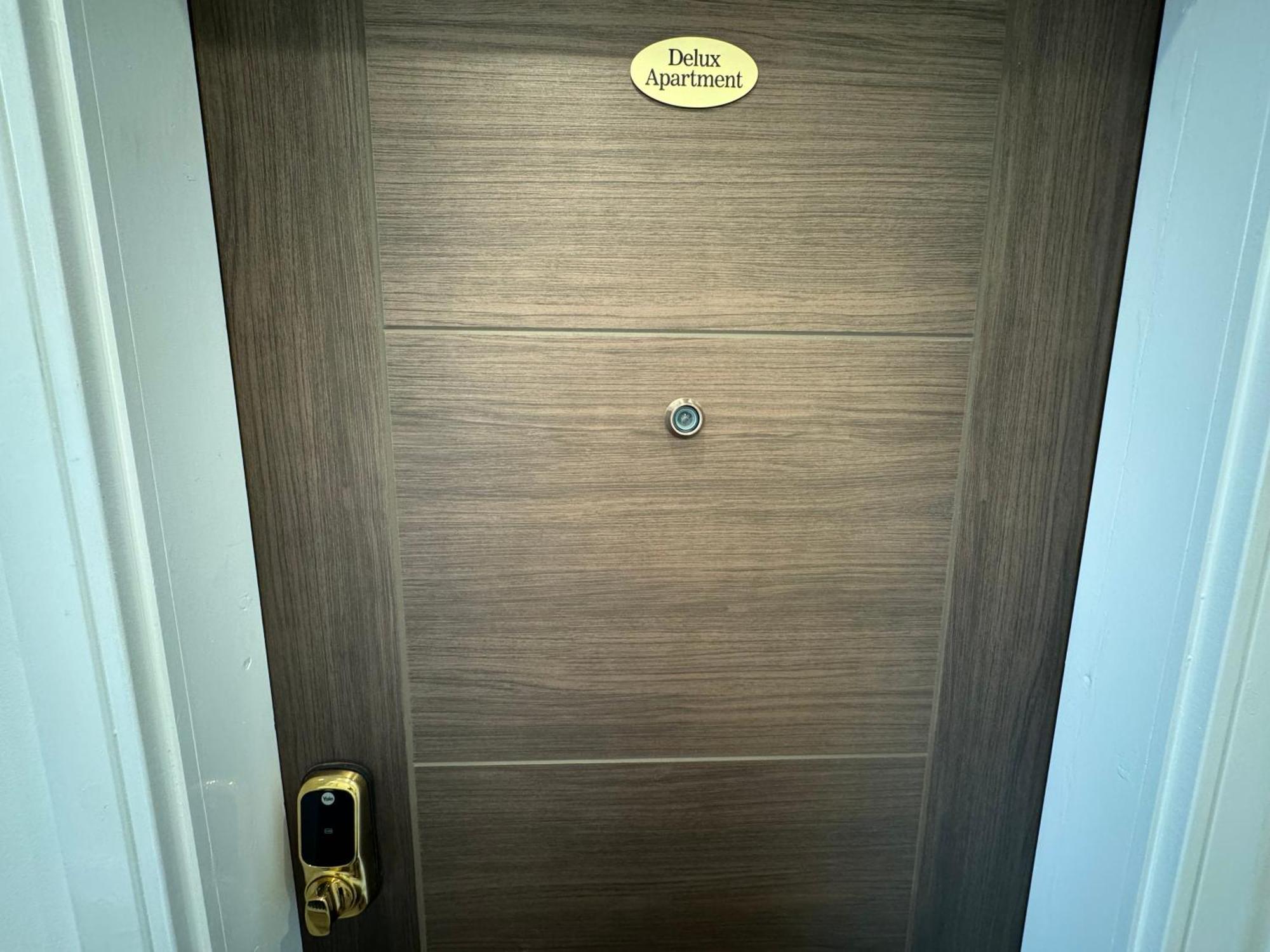 Southgate Luxury Apartments Elland Exteriör bild