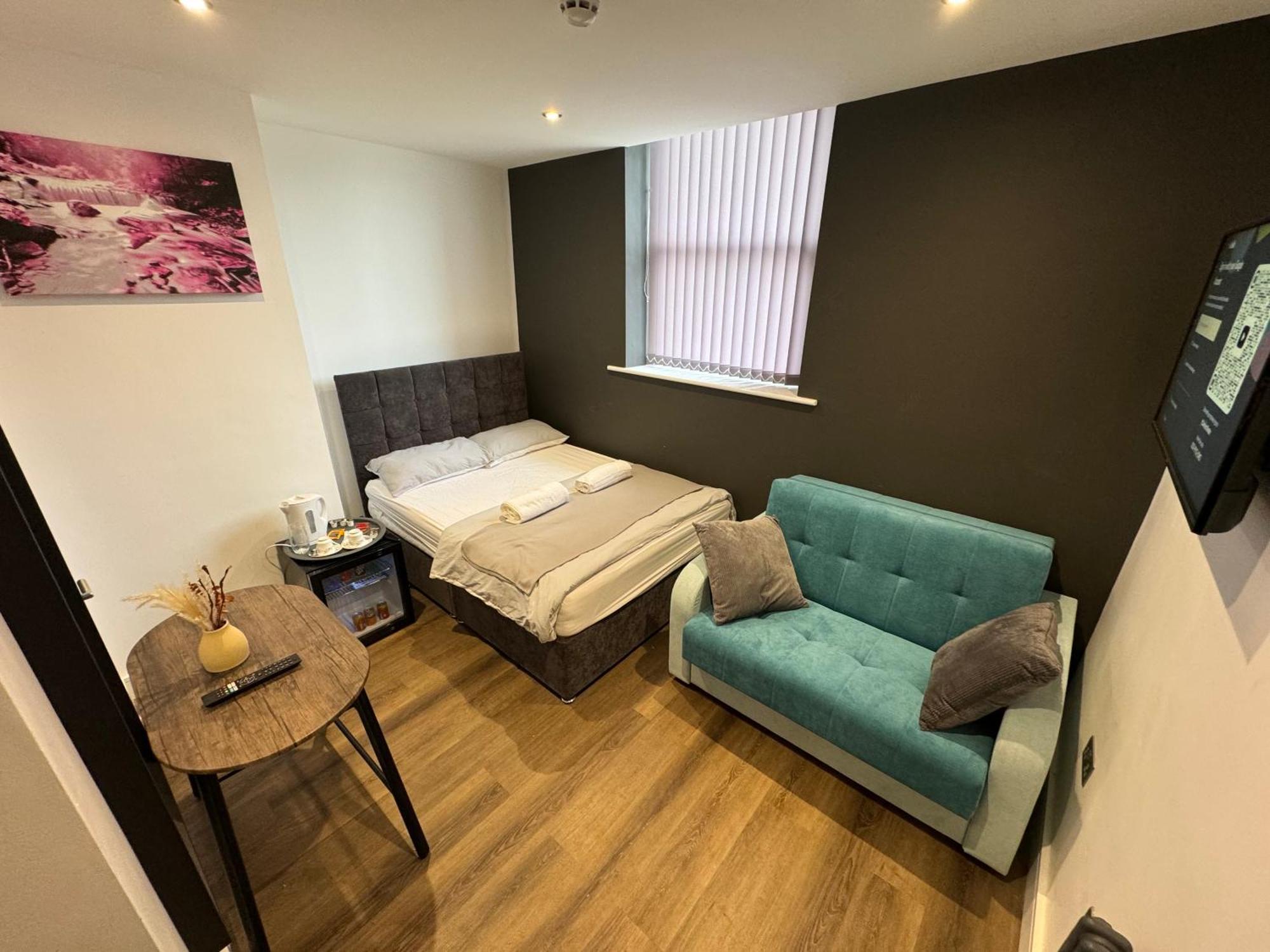 Southgate Luxury Apartments Elland Exteriör bild