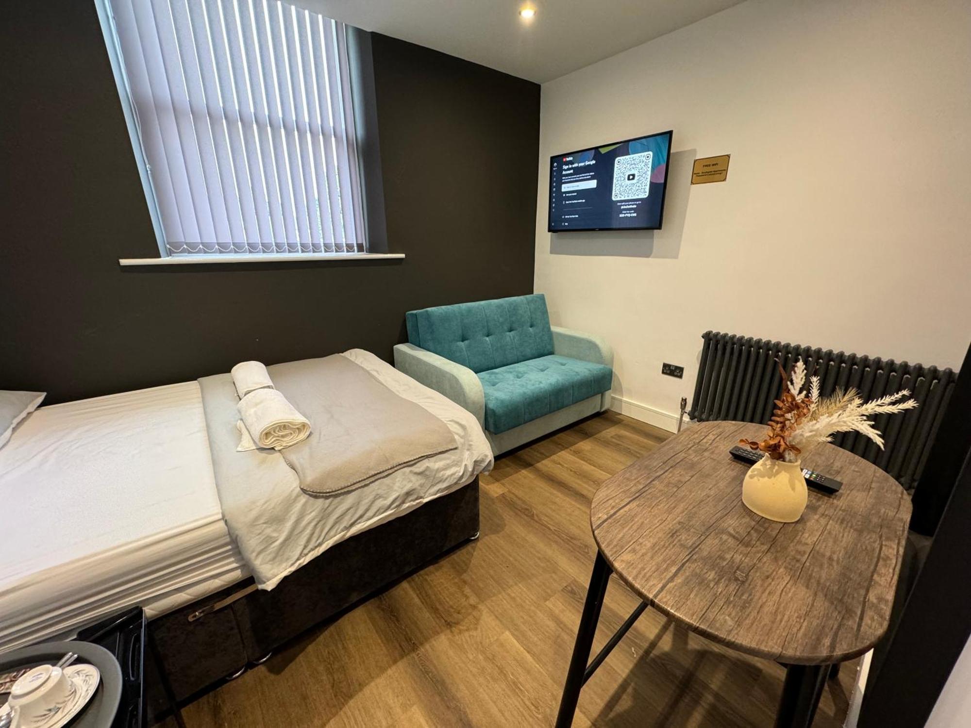 Southgate Luxury Apartments Elland Exteriör bild